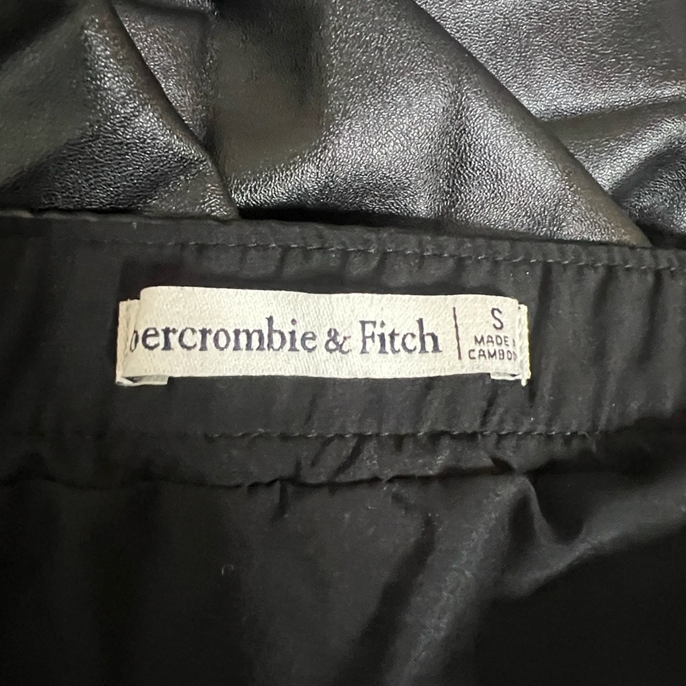 🖤🐝🐞Abercrombie & Fitch Black Skirt - Picture 10 of 11